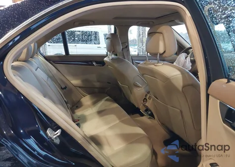 2008 Mercedes-Benz C 300 Luxury 4Matic/Sport 4Matic from USA, damaged, VIN WDDGF81X18F136384